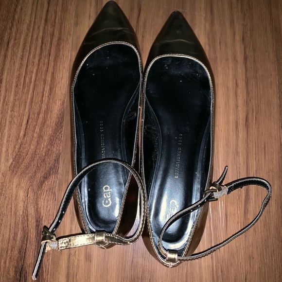 Gold pointed flats - Picture 3 of 4